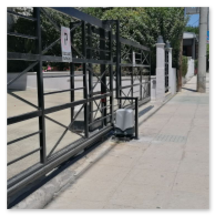 Συρόμενοι μηχανισμοί αυλόπορτας